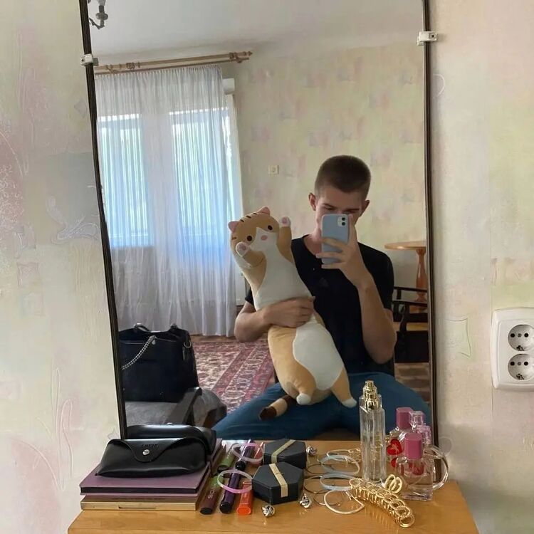  30299585  , 21 ,    --