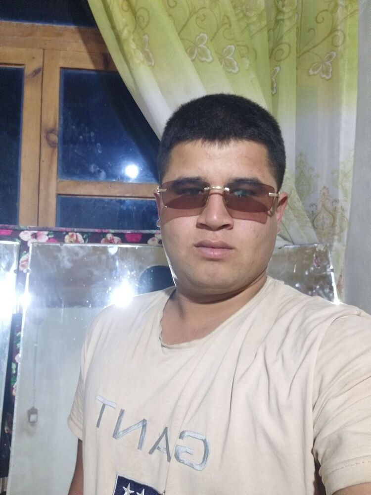  31734645  Hojiakbar, 26 ,    
