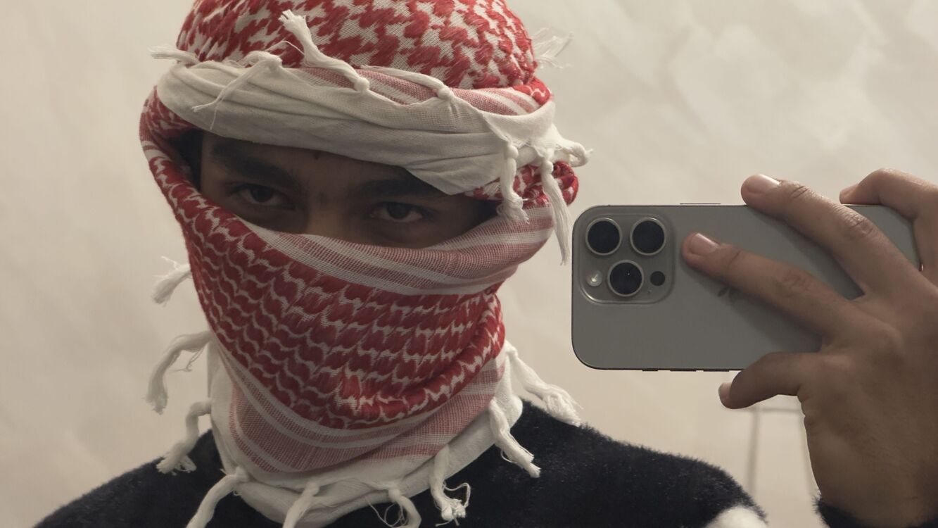  53842345  Shaxriyor, 18 ,    