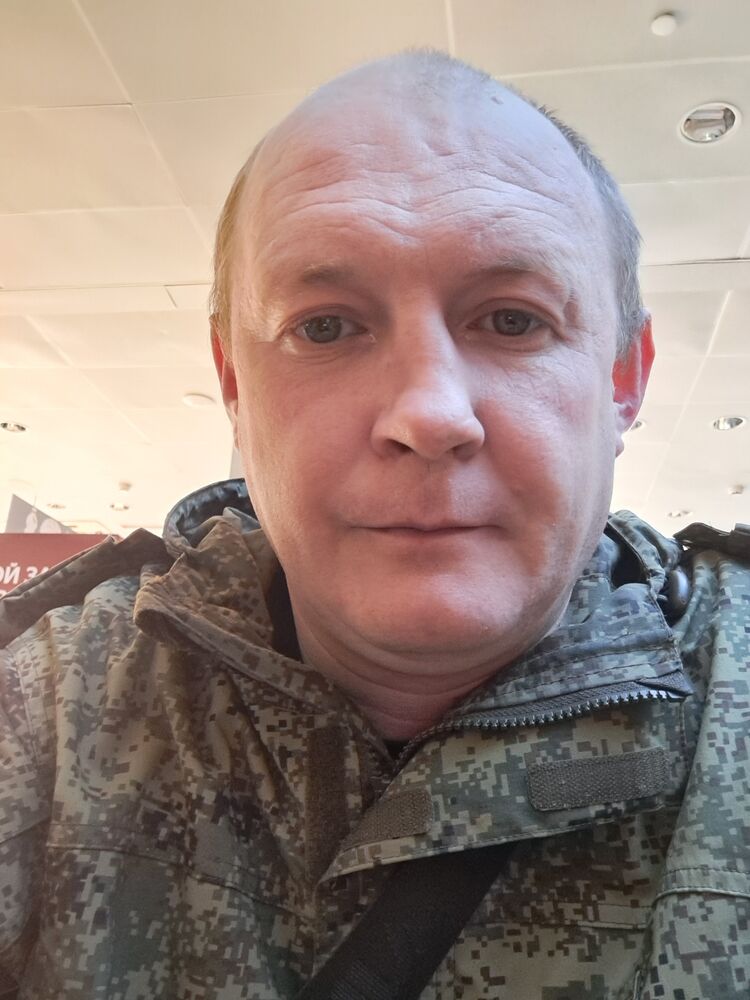  54699305  Pavel, 36 ,    