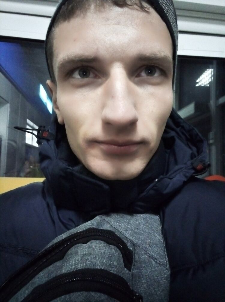  ,   Anton, 32 ,   ,   , c 
