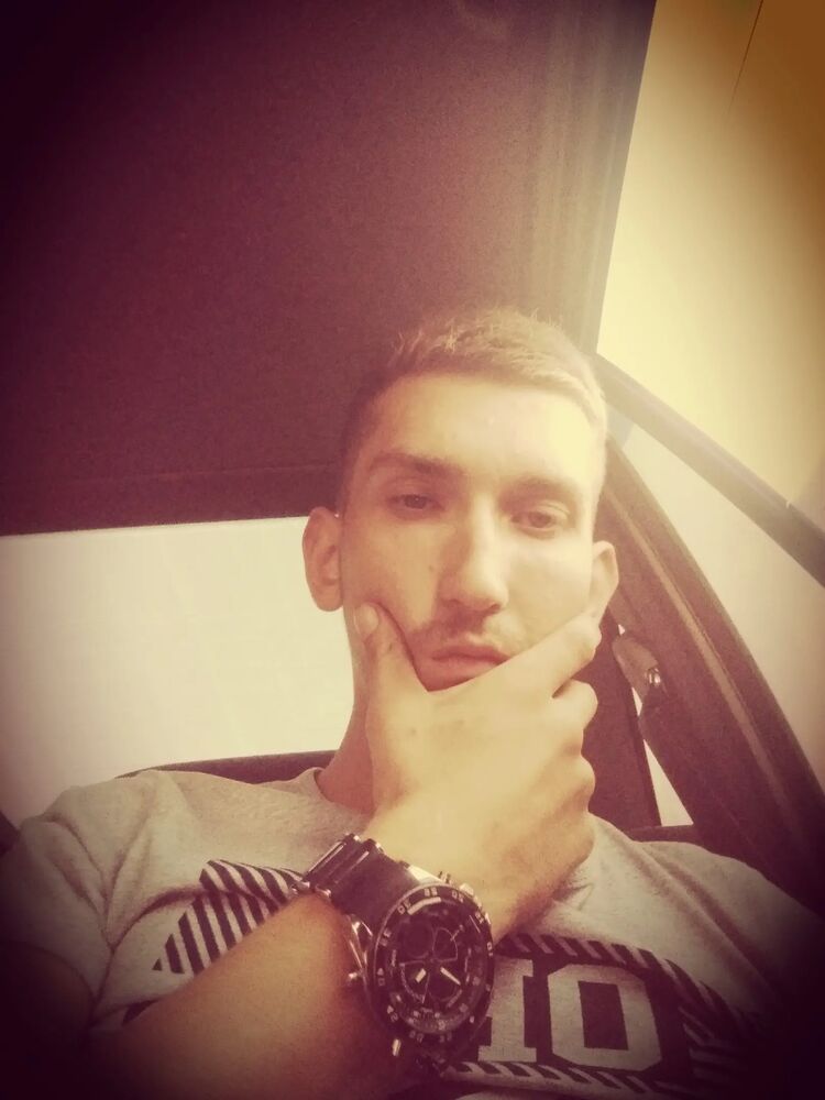  45497295  Konstantin, 28 ,     