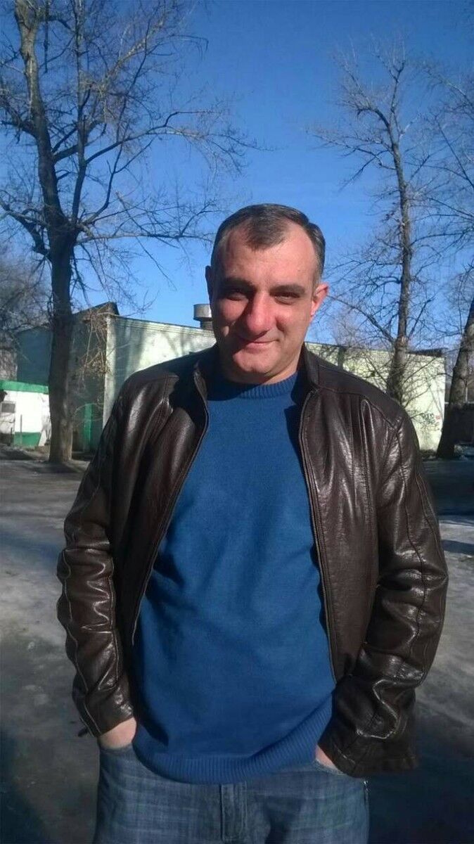  10994125  Armen, 48 ,    