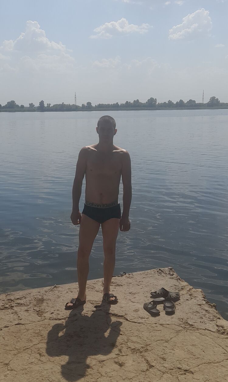  29703705  , 27 ,    