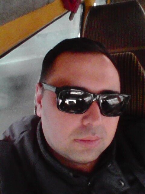  16371815  Ulan, 42 ,    