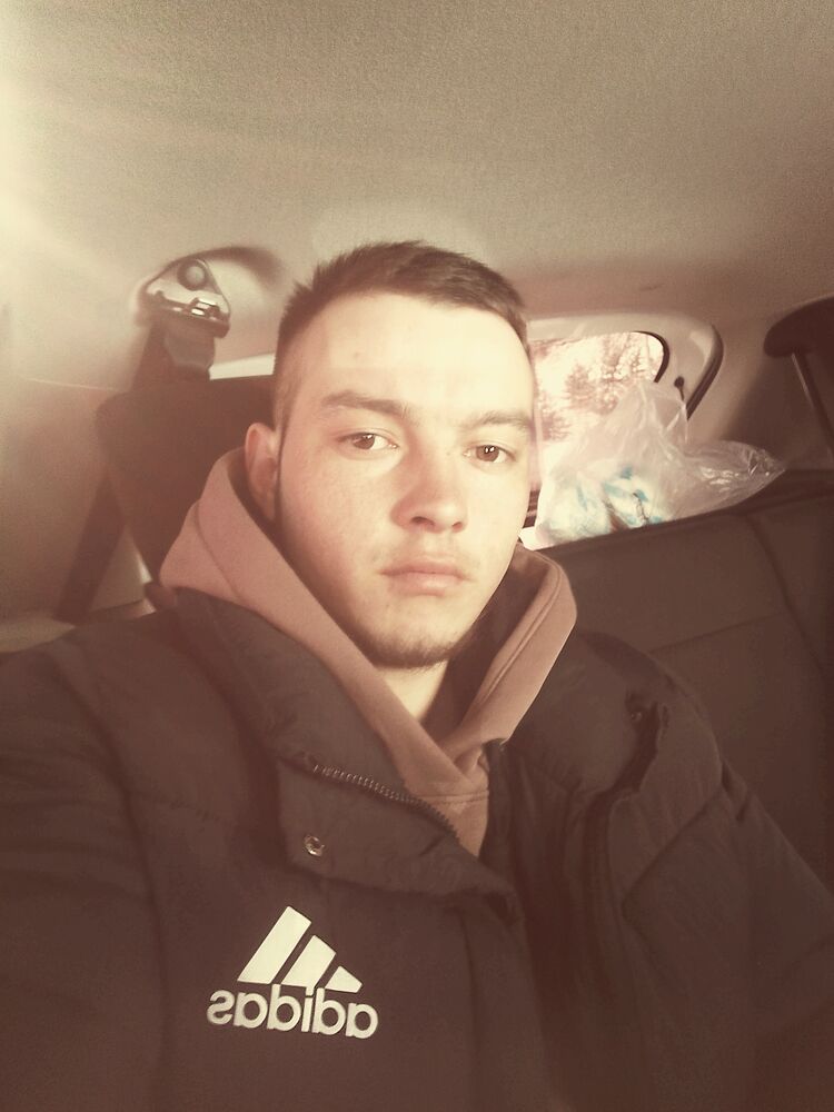  33186215  Rustam, 25 ,    