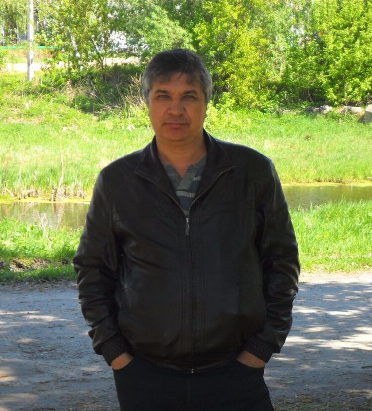  48298445  Tim, 54 ,    