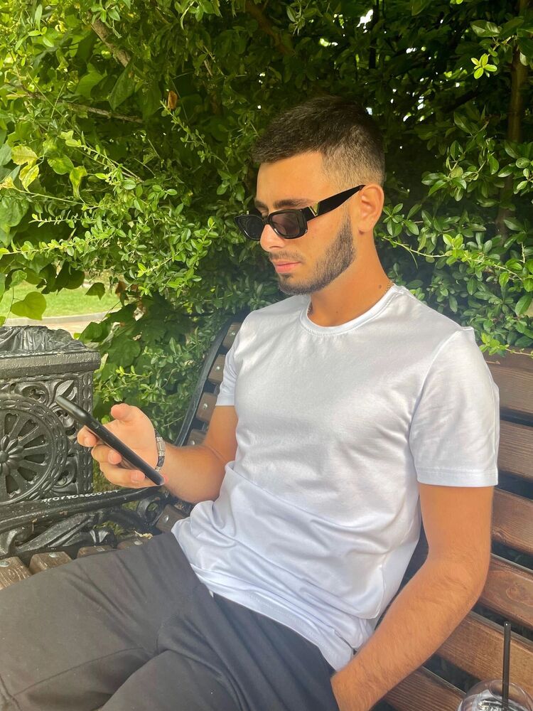  38909065  , 22 ,    
