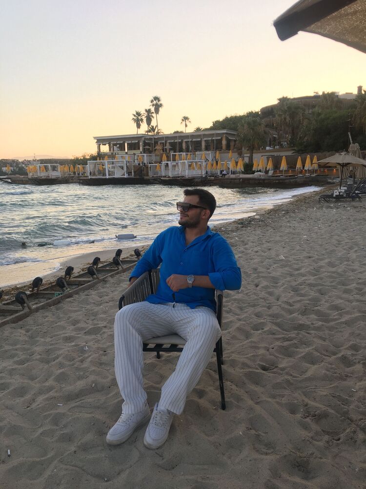  44779175  Baris, 26 ,    Cesme