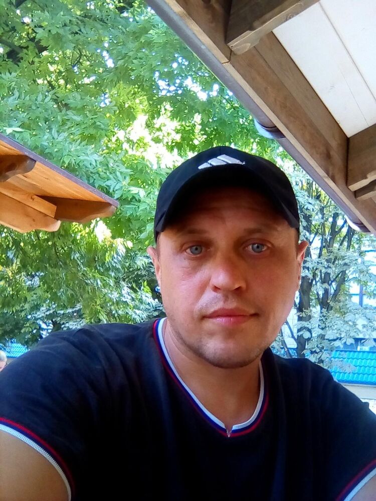  18374575  Alexander, 39 ,    