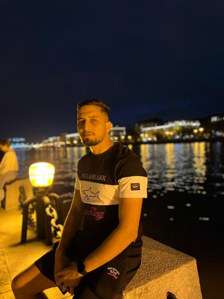  ,   Anouar, 28 ,   ,   