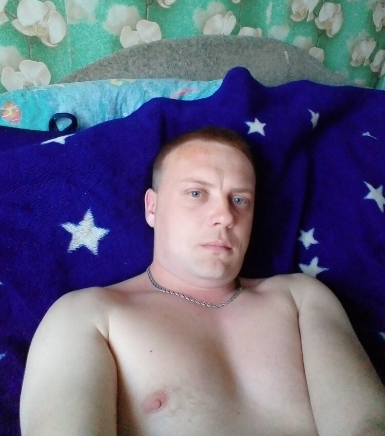  42502855  Geha, 37 ,    