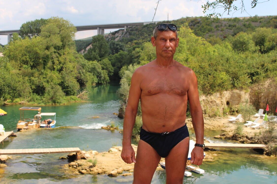  ,   Igor, 61 ,   