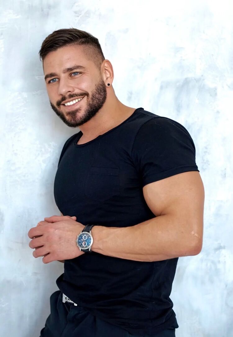  49534855  , 37 ,    