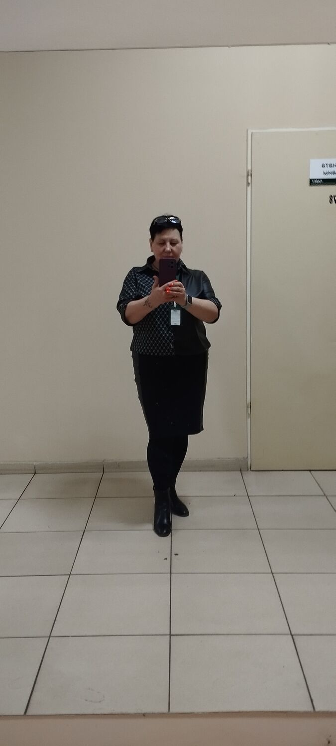  49370375  Liliya, 50 ,    