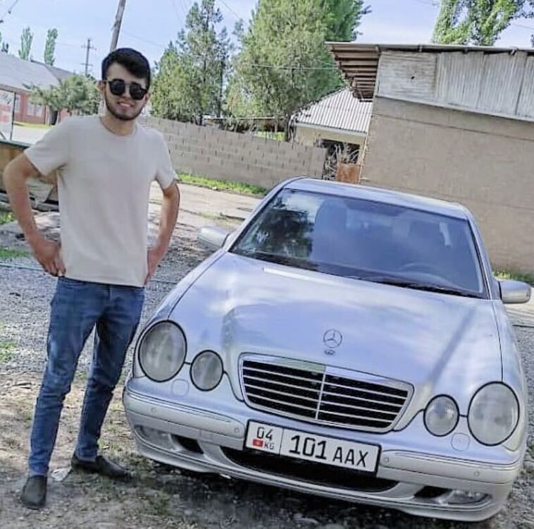  33709155  Alihan, 28 ,    