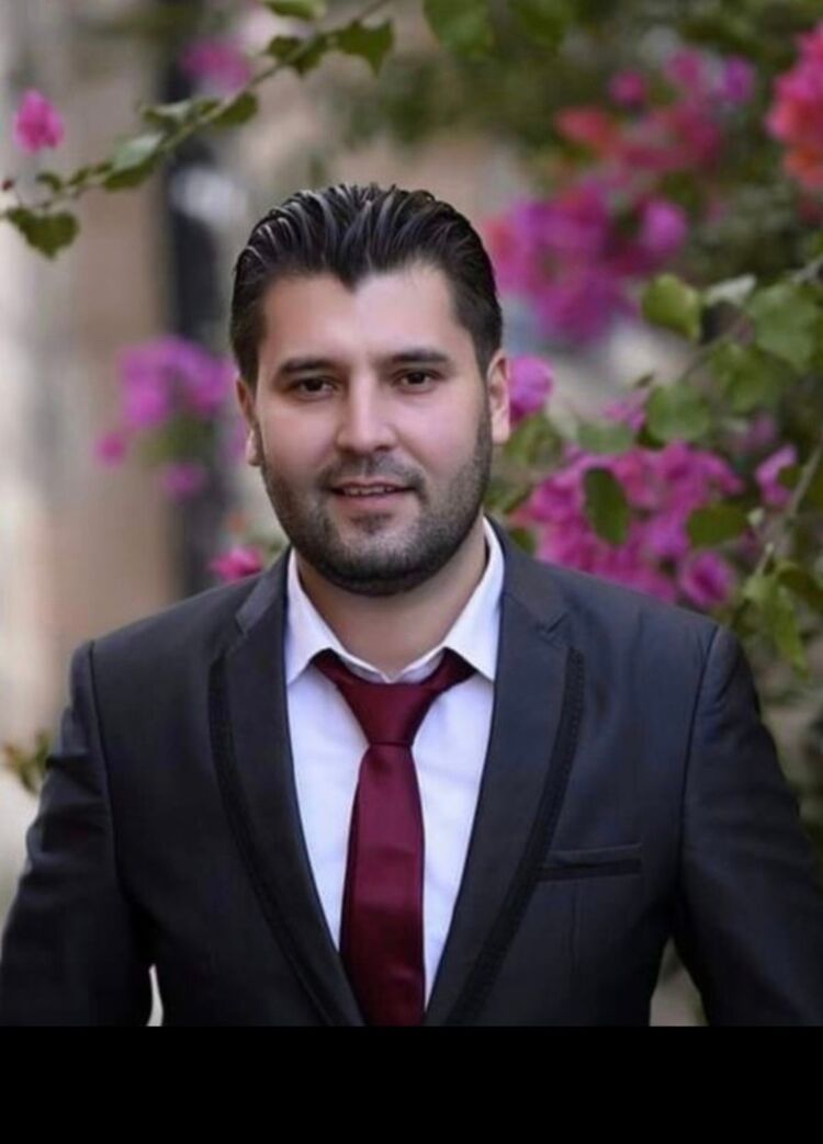  ,   Alek, 38 ,   ,   