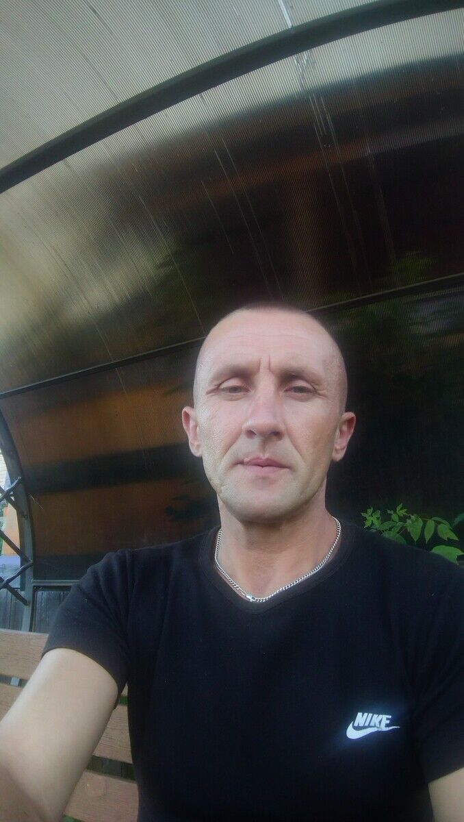 20742605  , 49 ,    