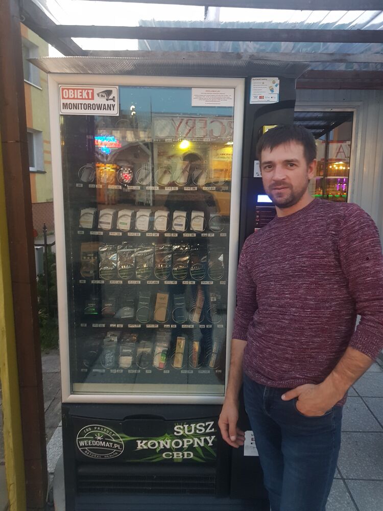  28148865  Ruslan, 40 ,    
