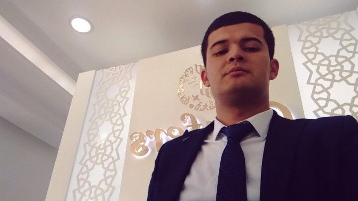  19438925  Umidjon, 31 ,    