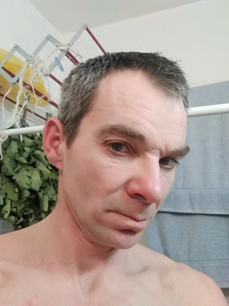  ,   Robert, 48 ,   ,   , c 