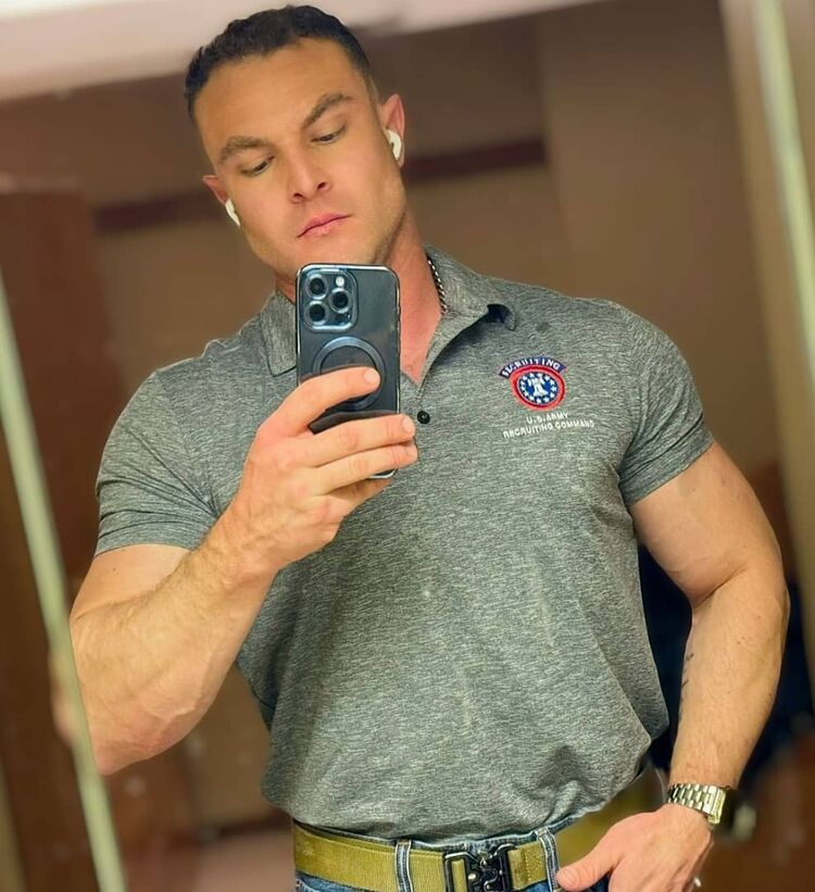 ���� 45611685 ������� Malachovski, 52 ����, ���� ���������� � Halen