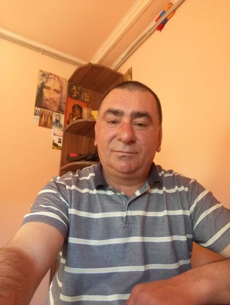 40034785  , 57 ,    -