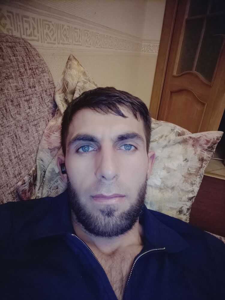  53968235  Bobur, 34 ,    