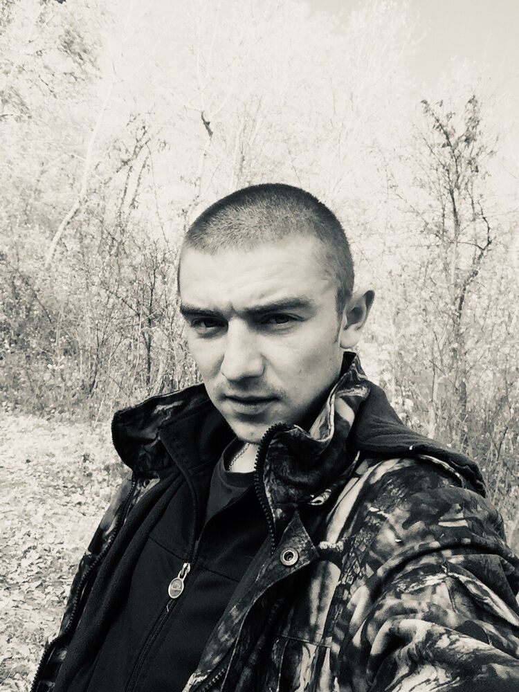  46706485  , 33 ,    