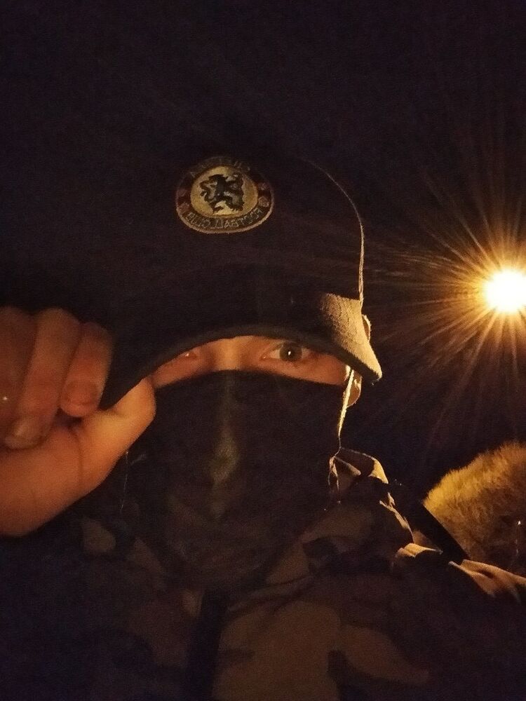  19557675  , 27 ,    -