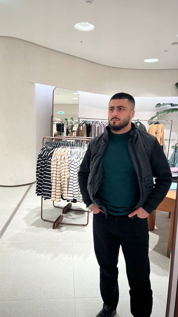  43466575  , 26 ,    Deleted