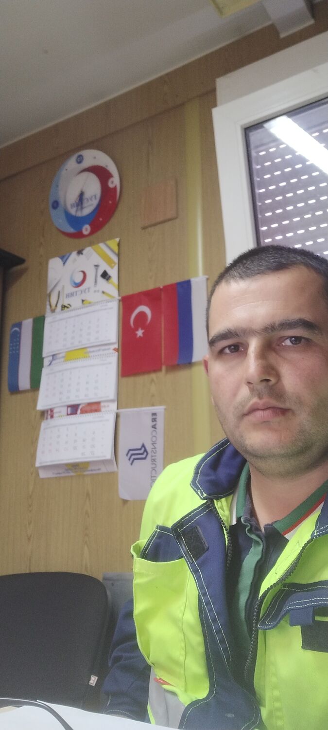 35749545  , 32 ,    
