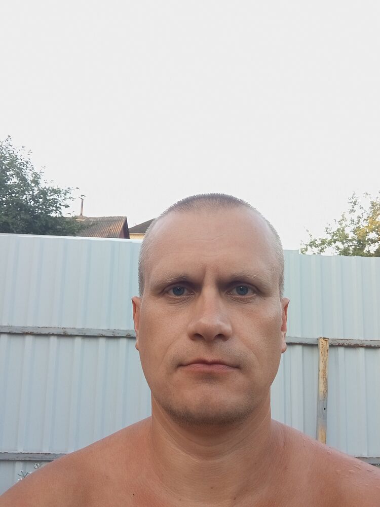  52889685  , 46 ,    