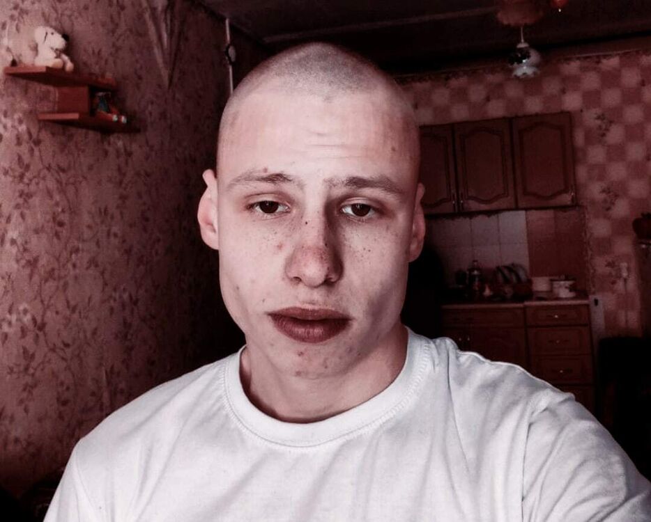  ,   Yasha, 21 ,   ,   , c , 