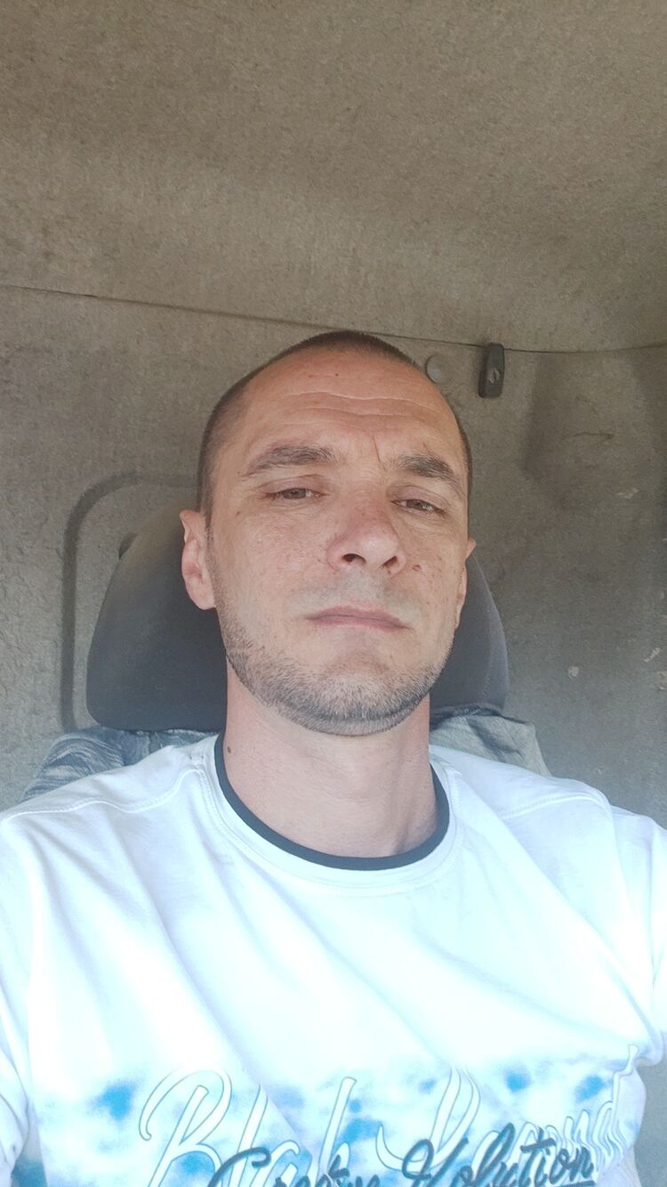  46010375  , 39 ,    