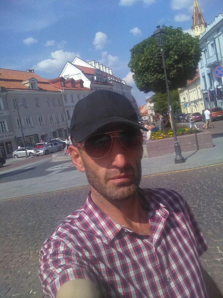  ,   Elik, 43 ,   ,   , c 