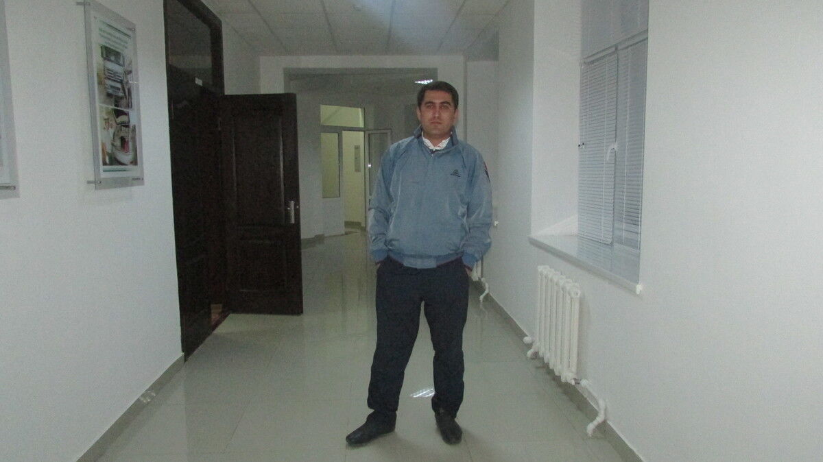  5656065  Aziz, 39 ,    