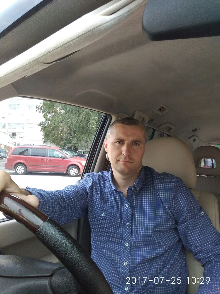  ,   Nikolajus, 43 ,   ,   
