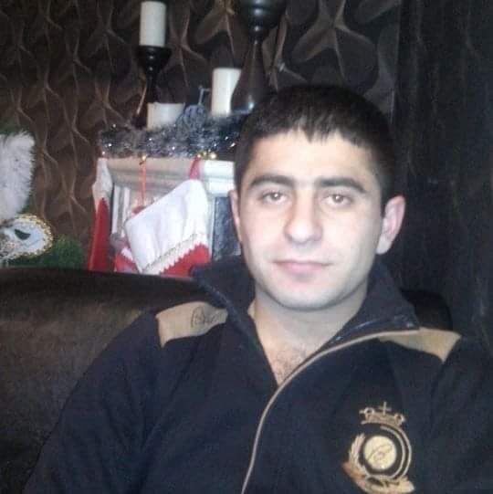  ,   Artur, 34 ,   ,   