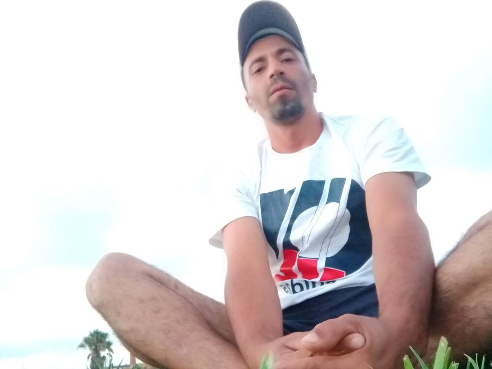  ,   Moamed, 38 ,   c 