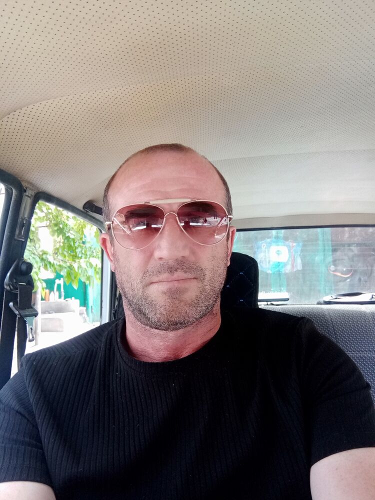  43936605  David, 50 ,    