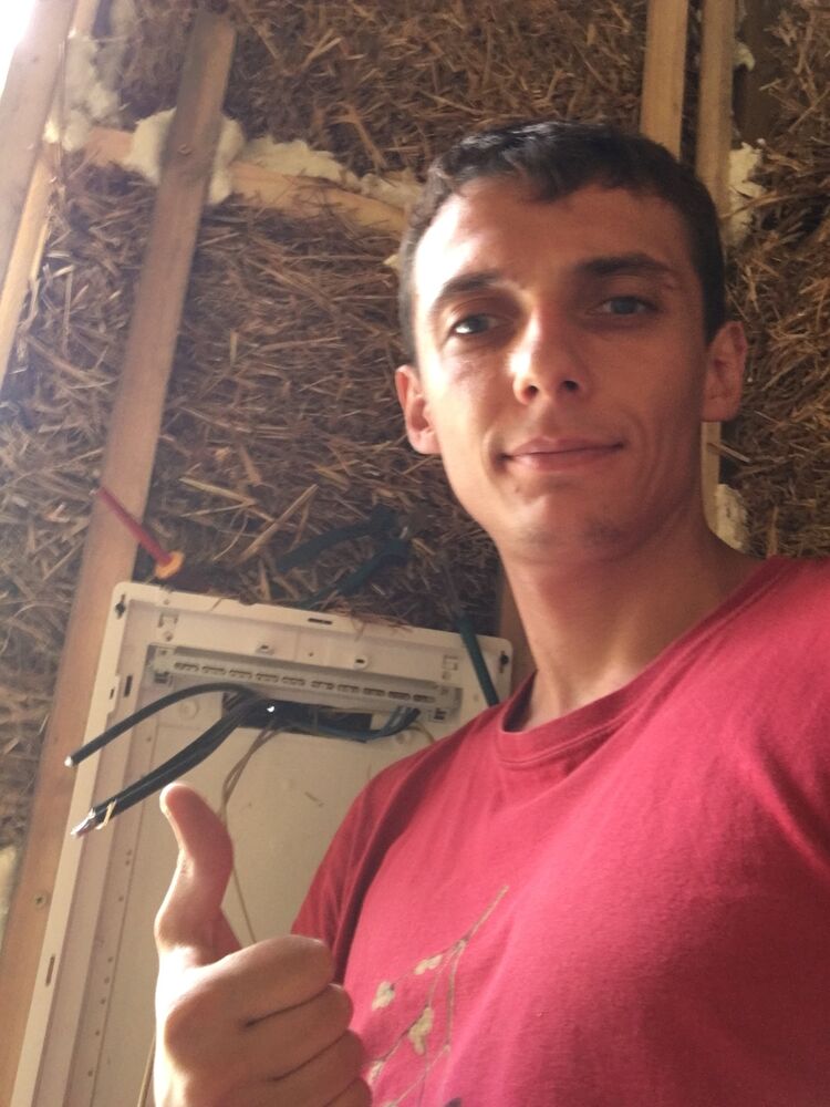 41010545  , 32 ,    
