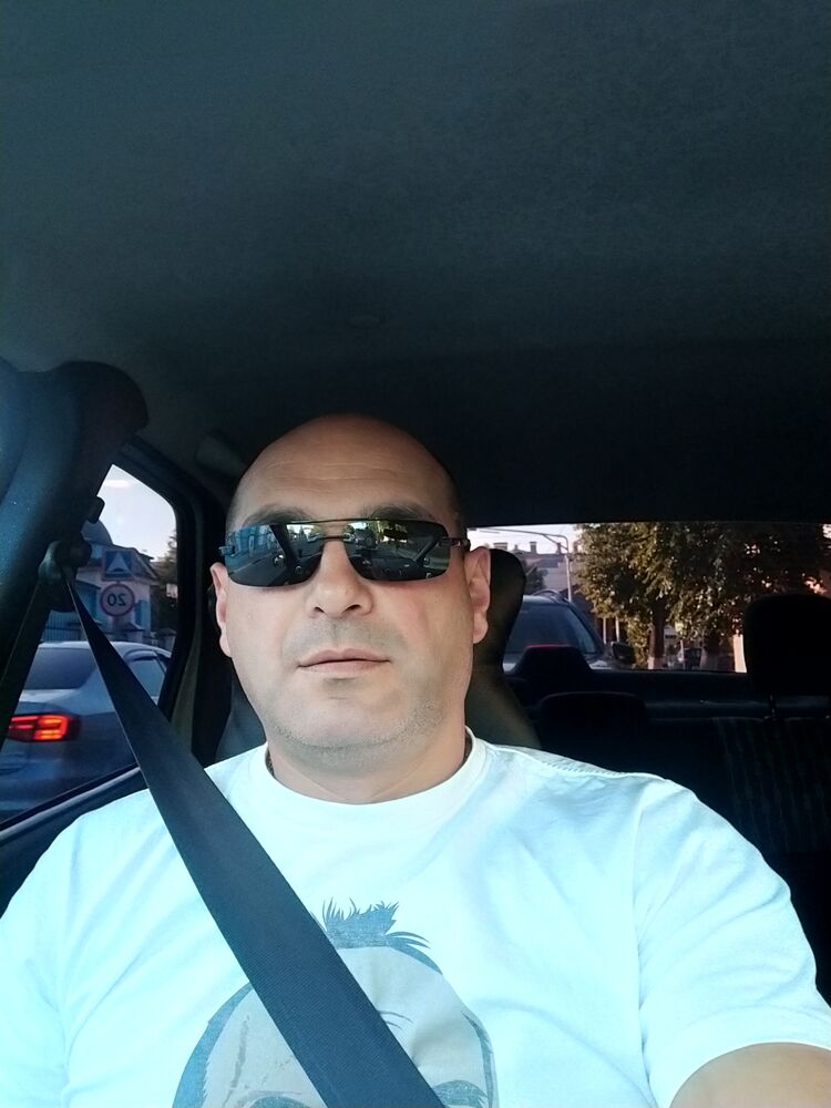  29828415  , 47 ,    