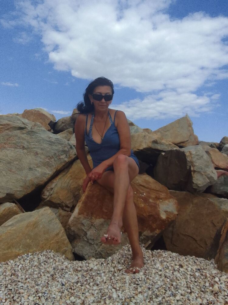  ,   Nina, 57 ,   c 