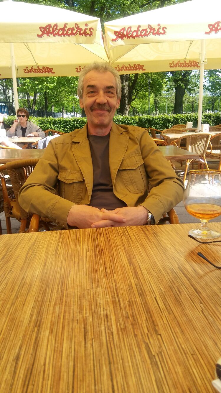  23491275  Vladimir, 66 ,    