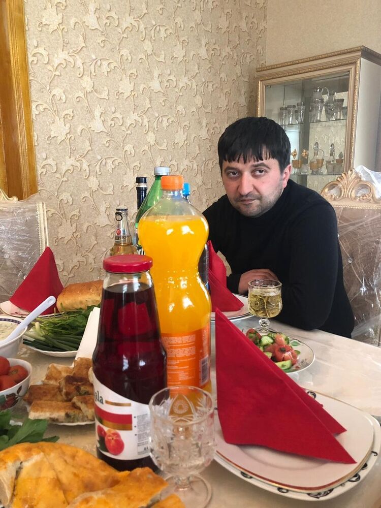  15705205  Elmar, 41 ,    