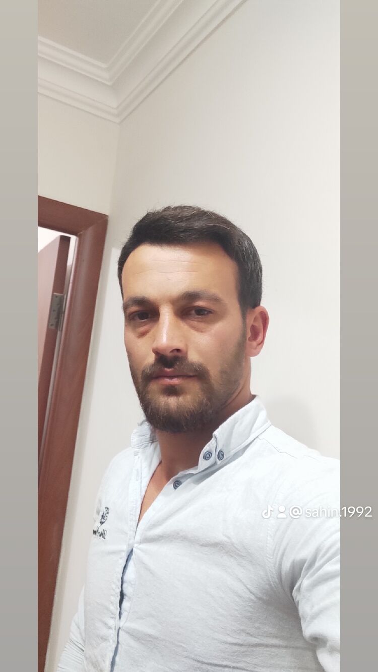  38643115  Shahin, 33 ,    