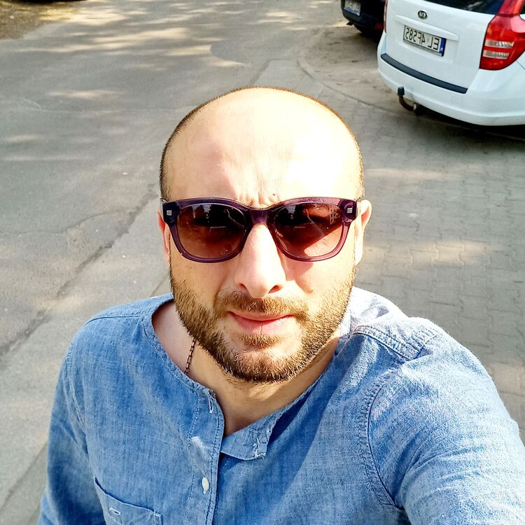  37876965  Iosebi, 38 ,    