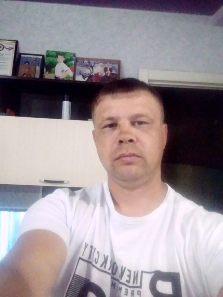  ,   Radik, 40 ,   ,   