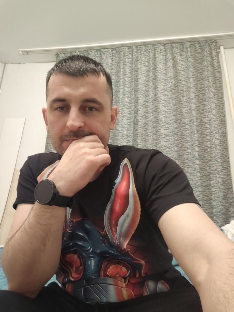  37426095  , 37 ,    